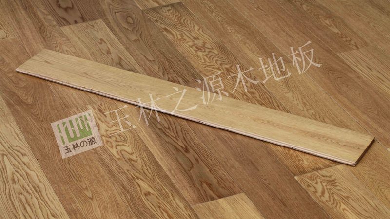 E0级强化复合地板：环保与实用的完美结合