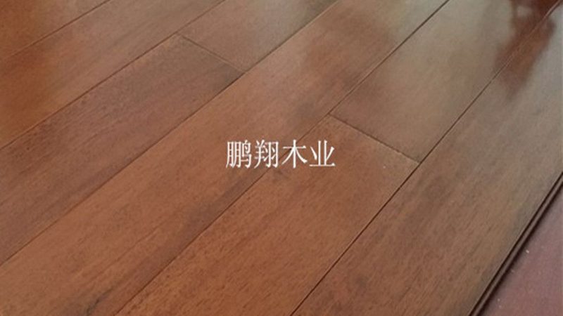 锁扣地板加盟代理：揭秘锁扣地板的加盟优势与选择要点